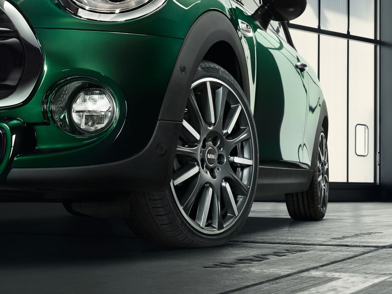 MINI 3 двери – зеленый – колеса и шины